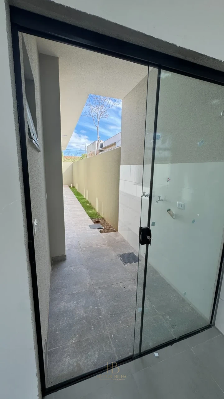 Imagens do imóveis Casa Moderna no Jardim Tenerife
