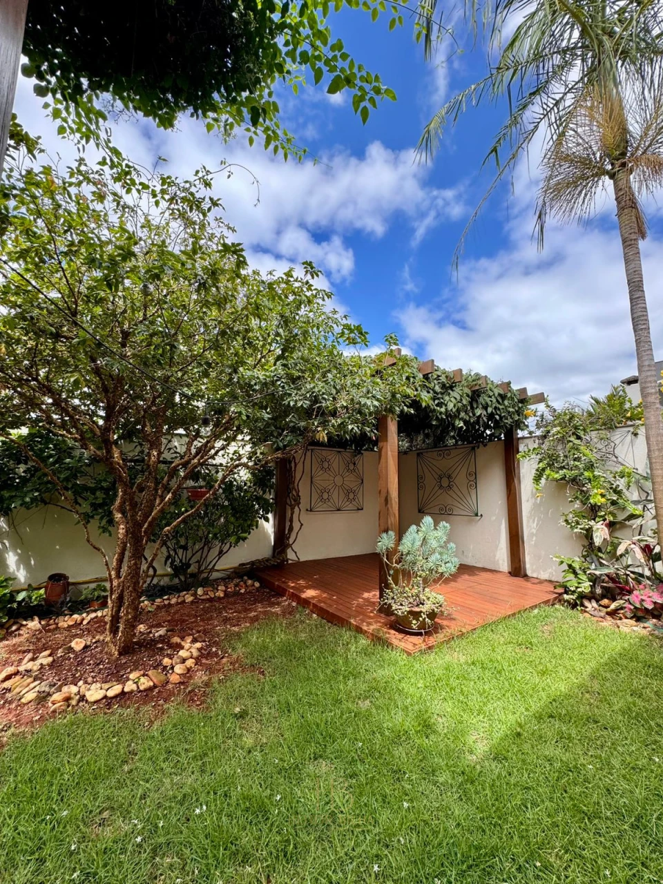 Imagens do imóveis CASA A VENDA CONDOMINIO ROYAL FOREST