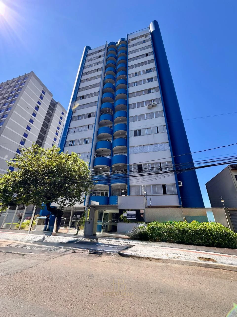 Imagens do imóveis Apartamento à Venda no Centro de Londrina – Totalmente Reformado