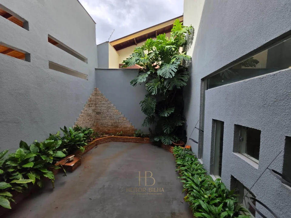 Imagens do imóveis Triplex à venda no Jardim Andrade