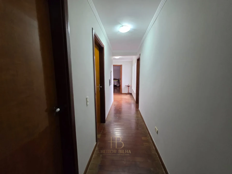 Imagens do imóveis Triplex à venda no Jardim Andrade