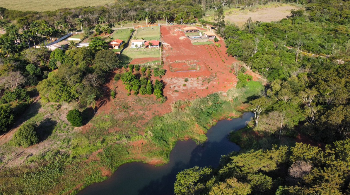 Imagens do imóveis Casa a venda no condomínio COND. RIVIERA DO NASCENTE COM PISCINA E 03 SUÍTES