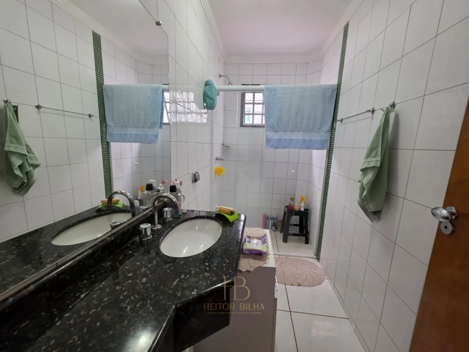 Imagens do imóveis Triplex à venda no Jardim Andrade
