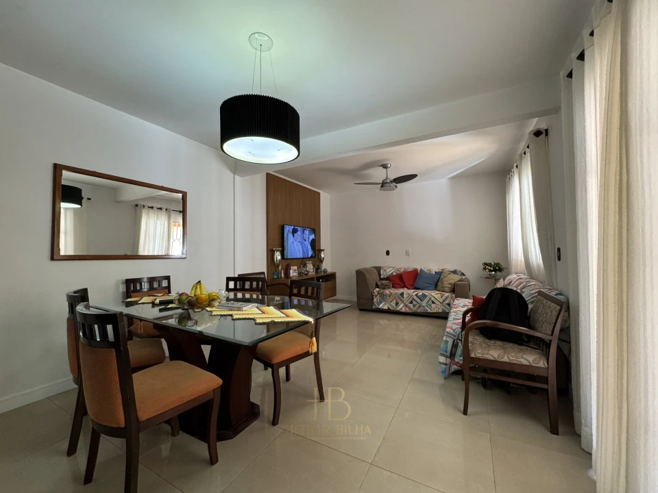 Imagens do imóveis Casa à Venda em Londrina no Jardim Champagnat, Região Oeste de Londrina