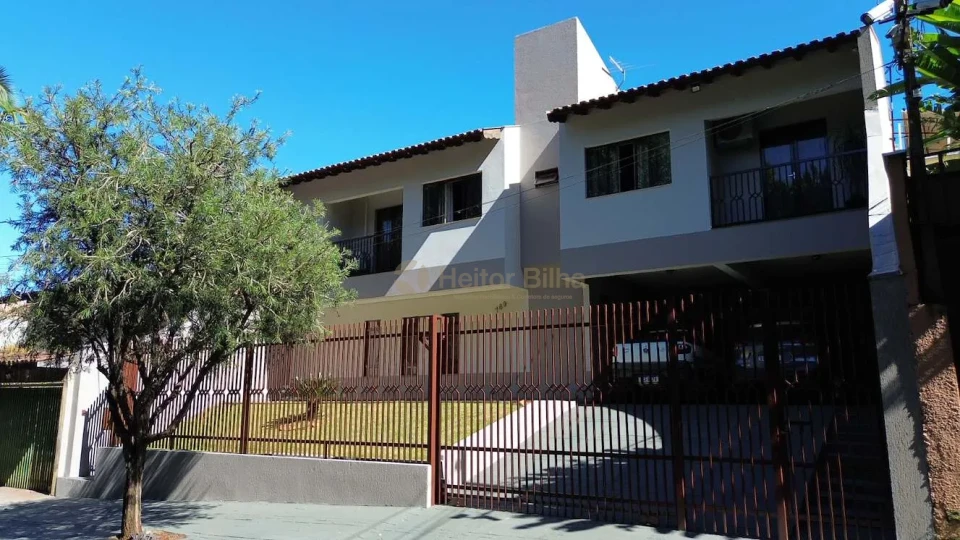 Imagens do imóveis Casa à Venda em Londrina no Jardim Champagnat, Região Oeste de Londrina
