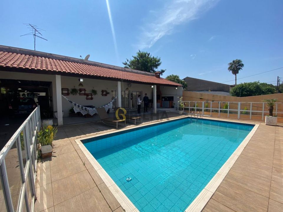 Imagens do imóveis Casa com Edícula - Califórnia
