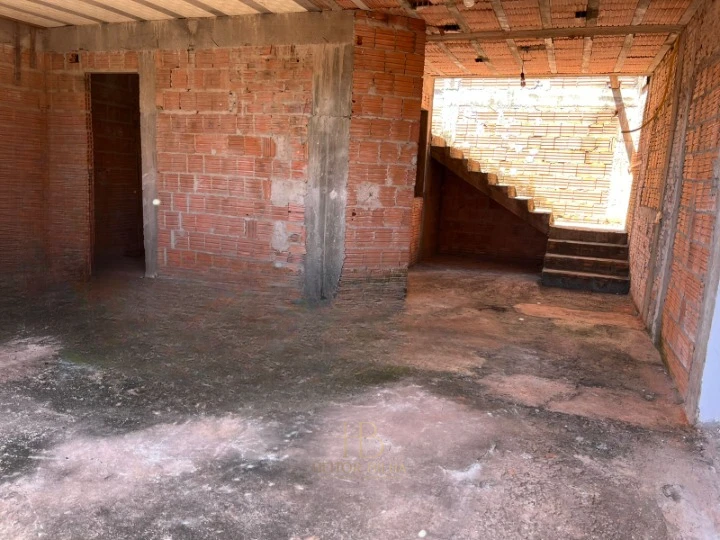 Imagens do imóveis CASA EM CONSTRUÇÃO A VENDA EM SERTANOPOLIS
