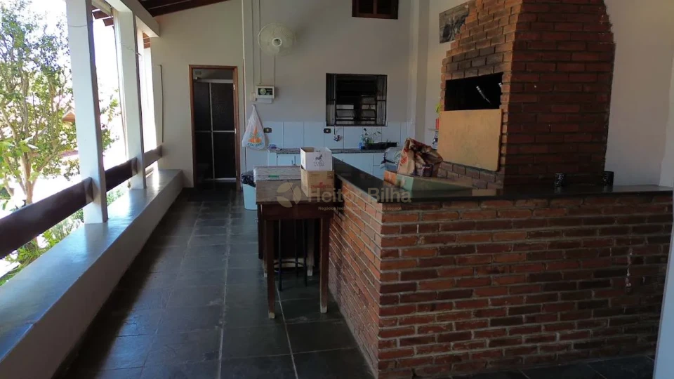 Imagens do imóveis Casa à Venda em Londrina no Jardim Champagnat, Região Oeste de Londrina