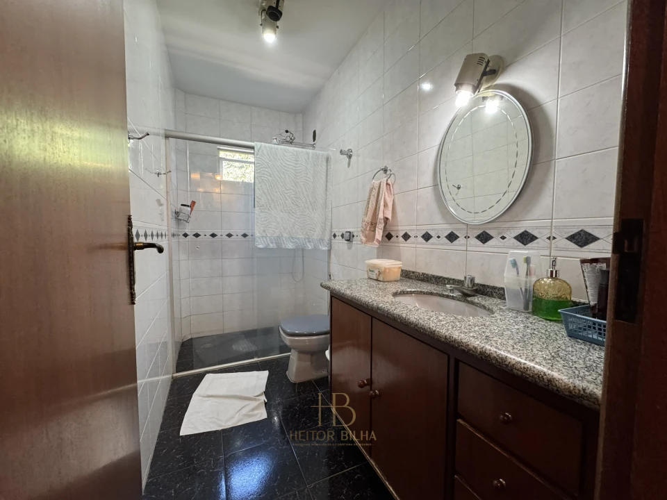 Imagens do imóveis Casa à Venda em Londrina no Jardim Champagnat, Região Oeste de Londrina