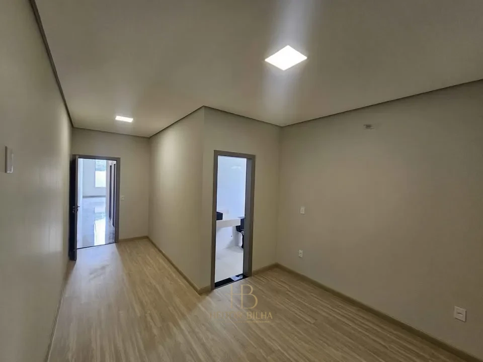 Imagens do imóveis Casa com Piscina no Aeroporto