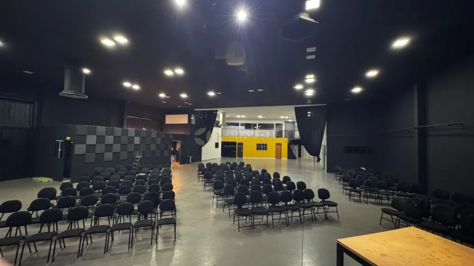 Imagens do imóveis Barracão Comercial Para Locação