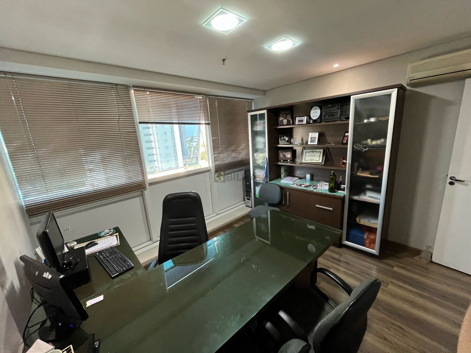 Imagens do imóveis Sala a venda no condomínio Palhano Business Center no bairro Gleba Fazenda Palhano