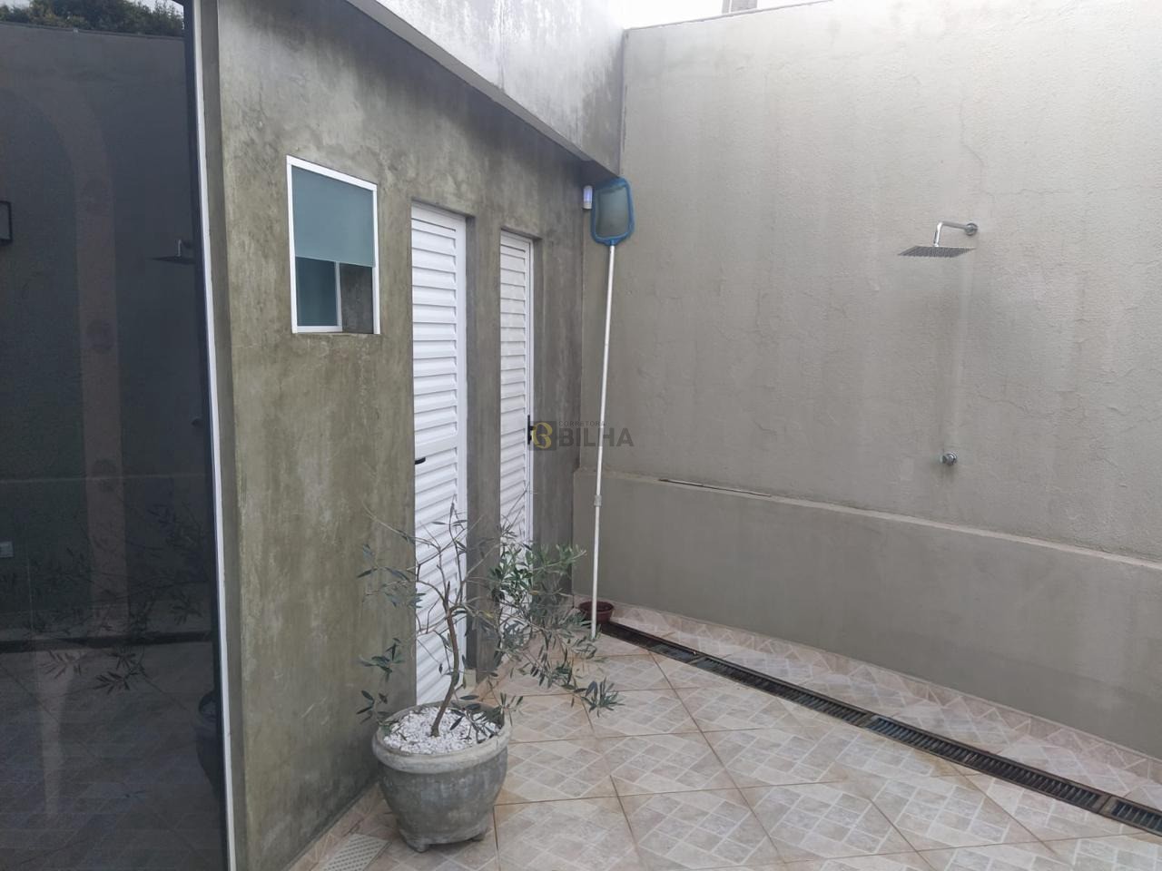 Imagens do imóveis Casa Sobrado à venda no Jardim Quebec