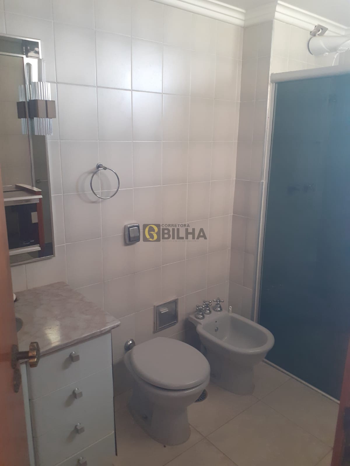 Imagens do imóveis Apartamento à venda no Condomínio Ed Lord Lovat no bairro Centro
