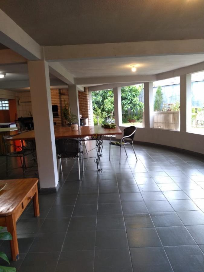 Imagens do imóveis Casa de Luxo com 3 suítes no bairro Colina Verde