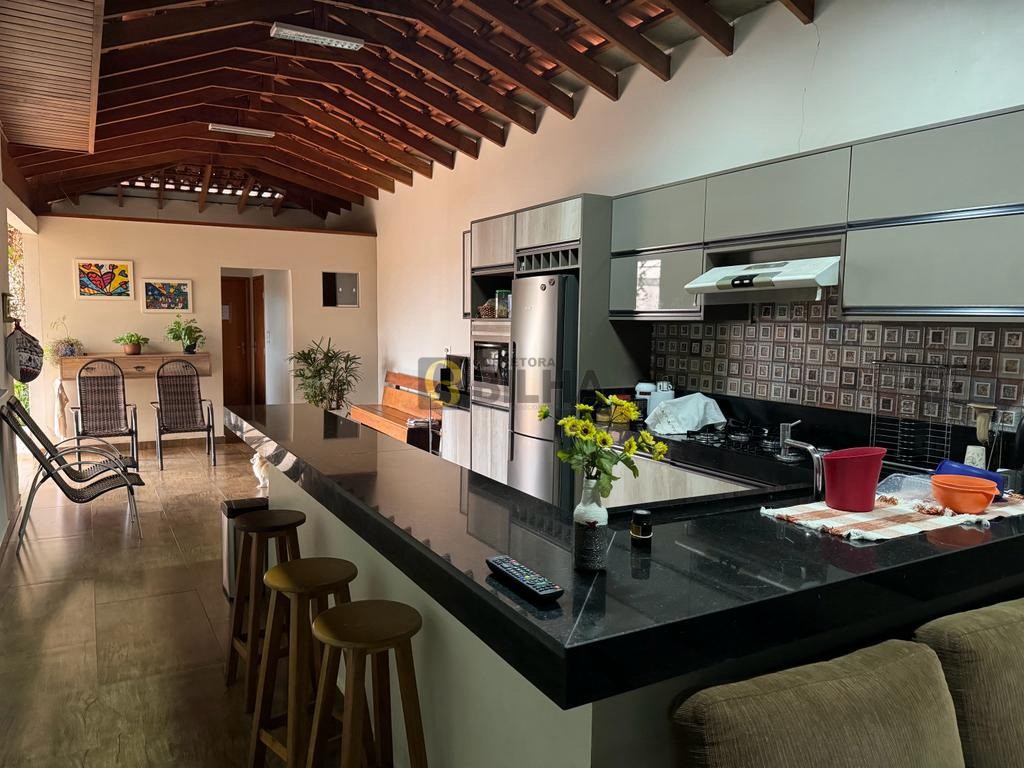 Imagens do imóveis Imperdível oportunidade! Linda Casa à venda no Jardim Shangri-la