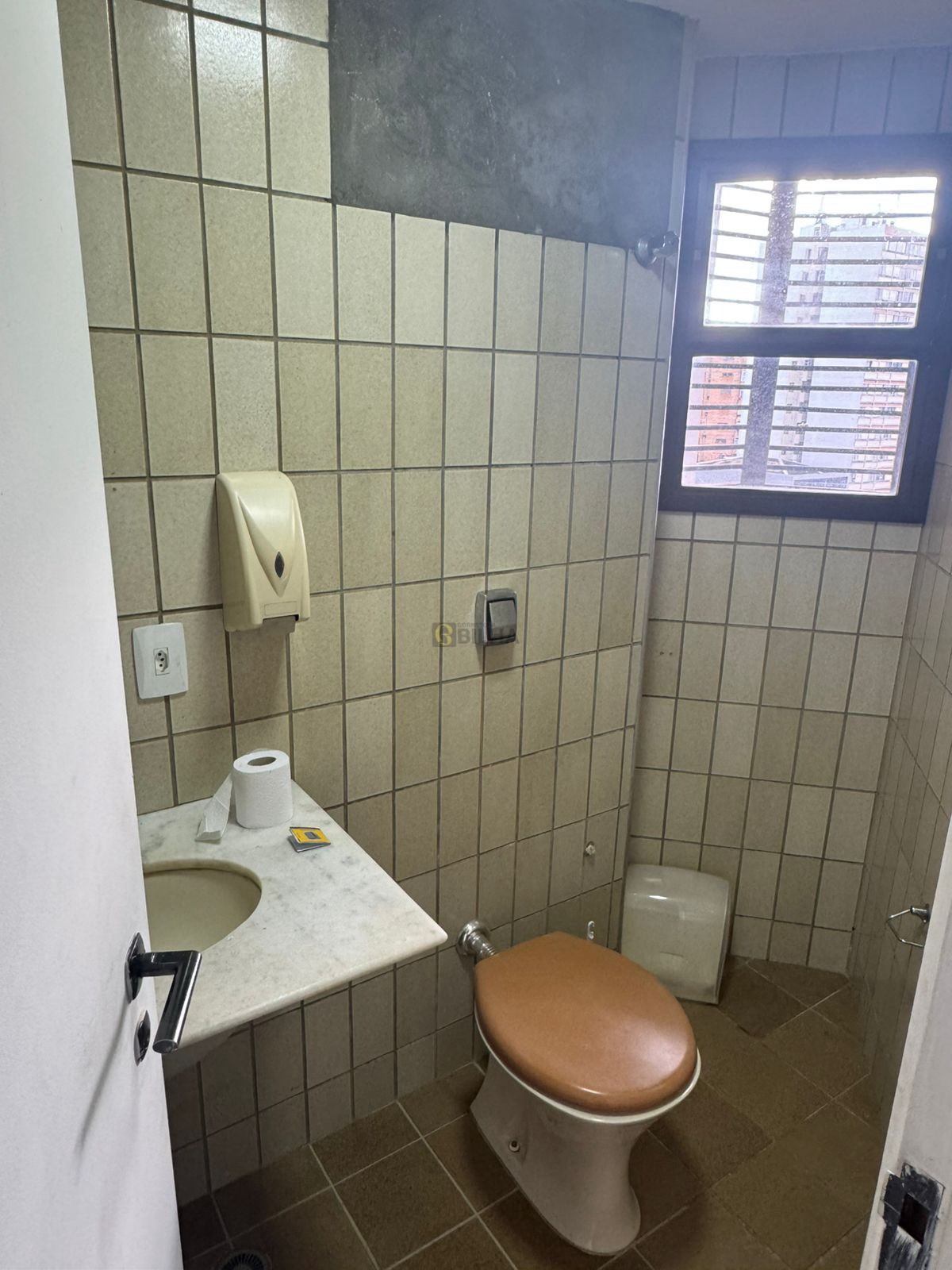 Imagens do imóveis Sala para alugar no condomínio Edifício Trader Center !!!