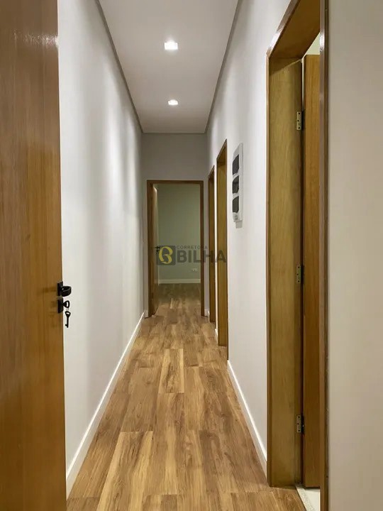 Imagens do imóveis Belissima Casa a venda no bairro Jardim Tarumã