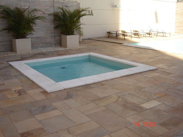 Imagens do imóveis Apartamento de luxo no Ed. Maison Villa Lobos em Londrina