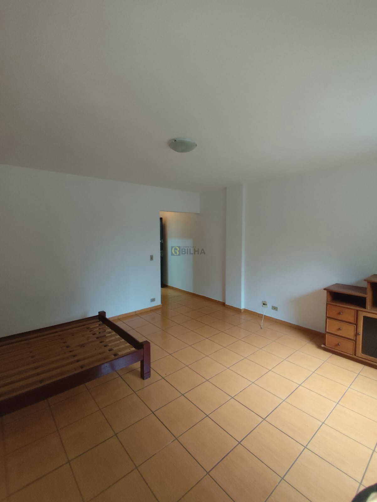 Imagens do imóveis Kitnet /studio para alugar no Condomínio Edifício Talismã no Centro