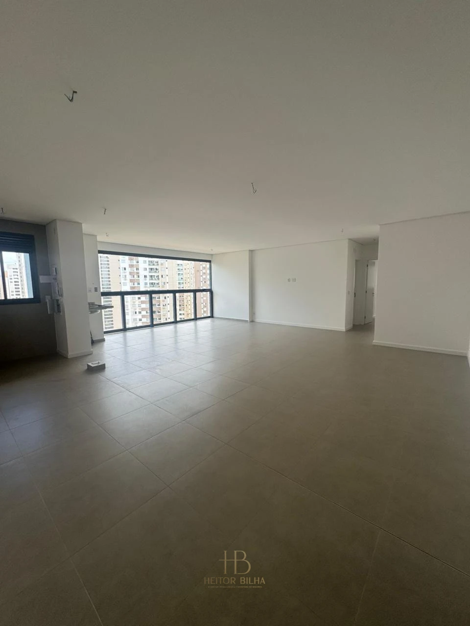 Imagens do imóveis Apartamento a venda no condomínio EDIFÍCIO TAY na Gleba Palhano