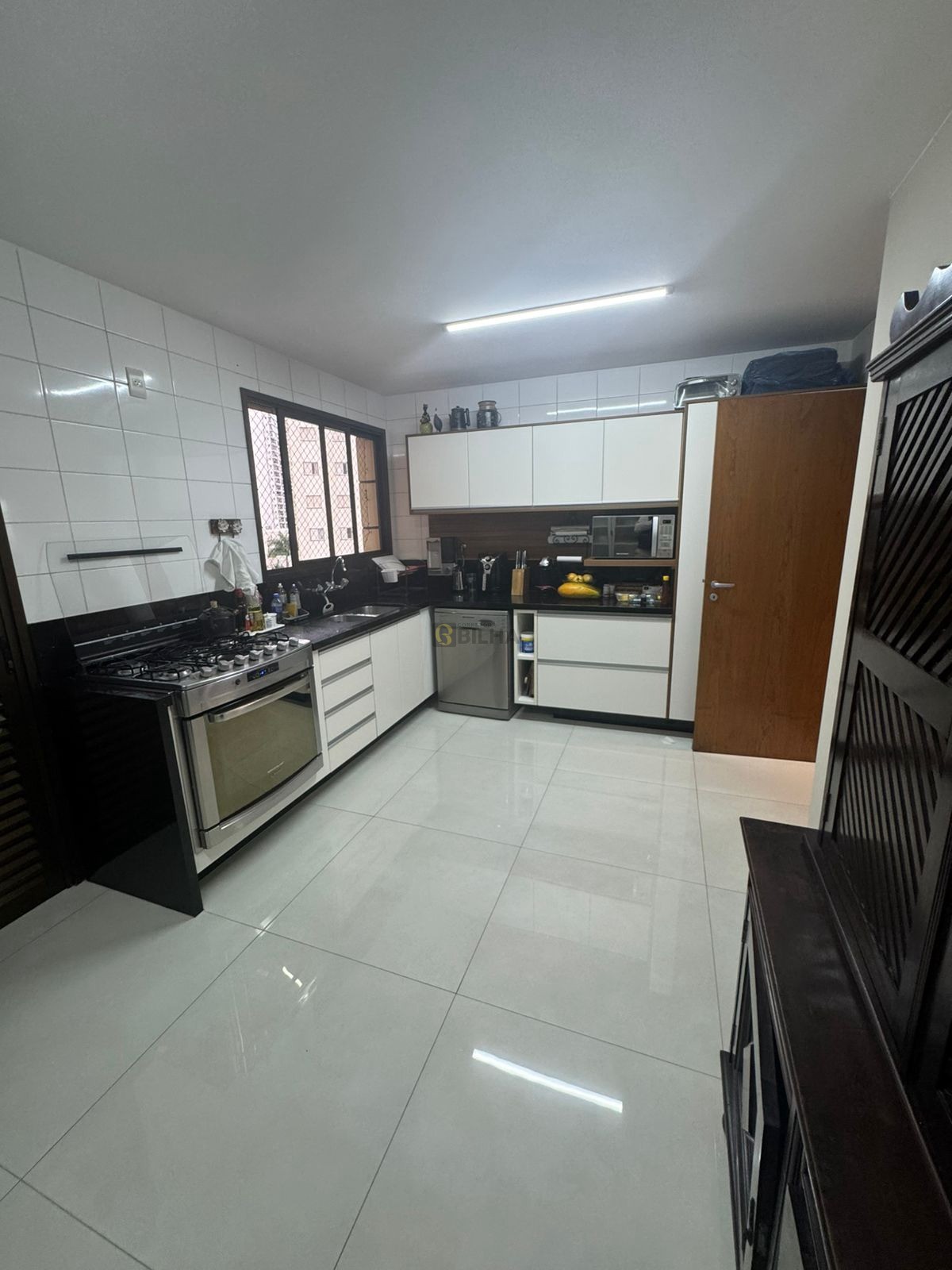Imagens do imóveis Apartamento de 3 suítes no Edifício Arquiteto Vilanova Artigas