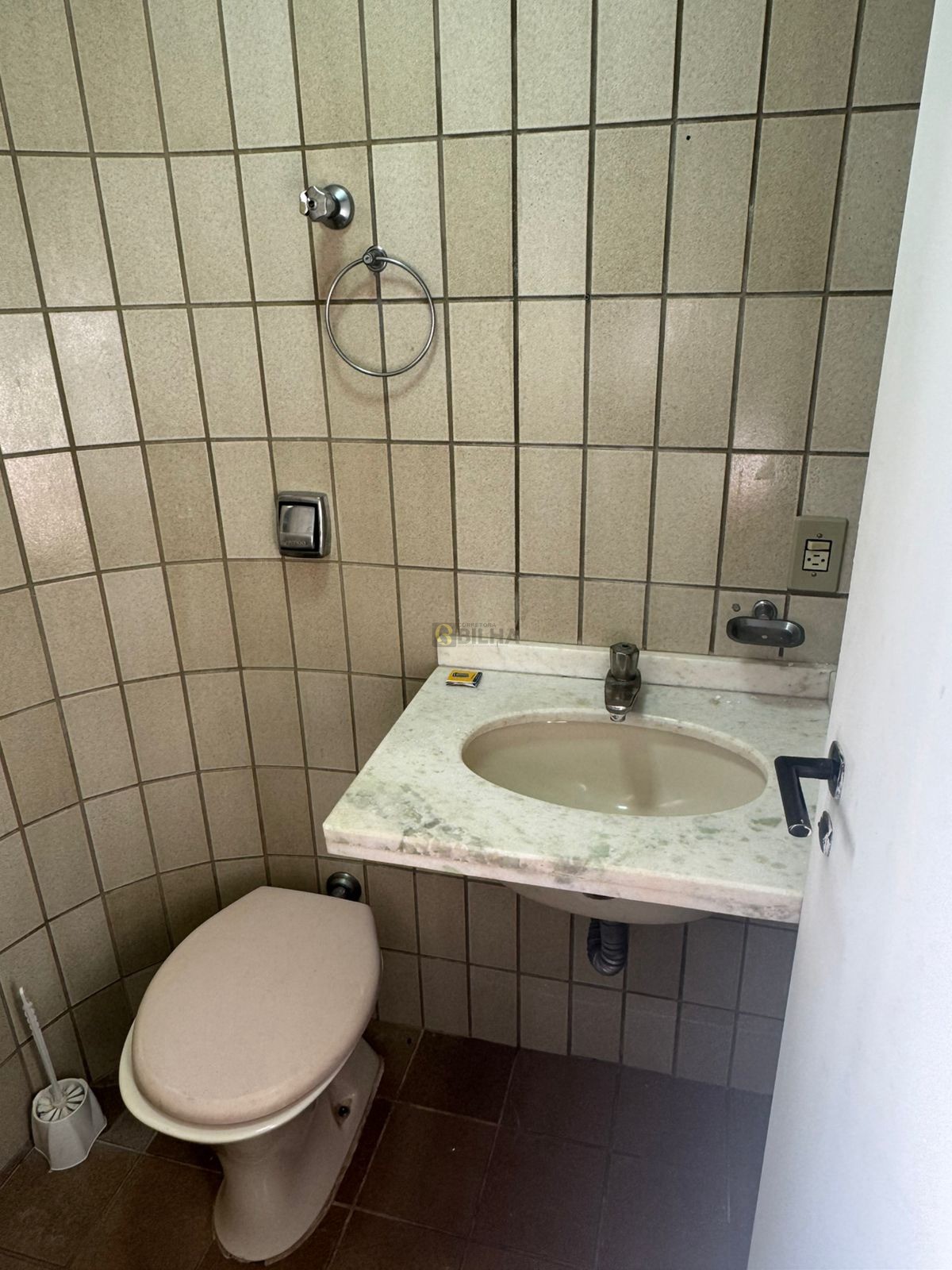Imagens do imóveis Sala para alugar no condomínio Edifício Trader Center !!!