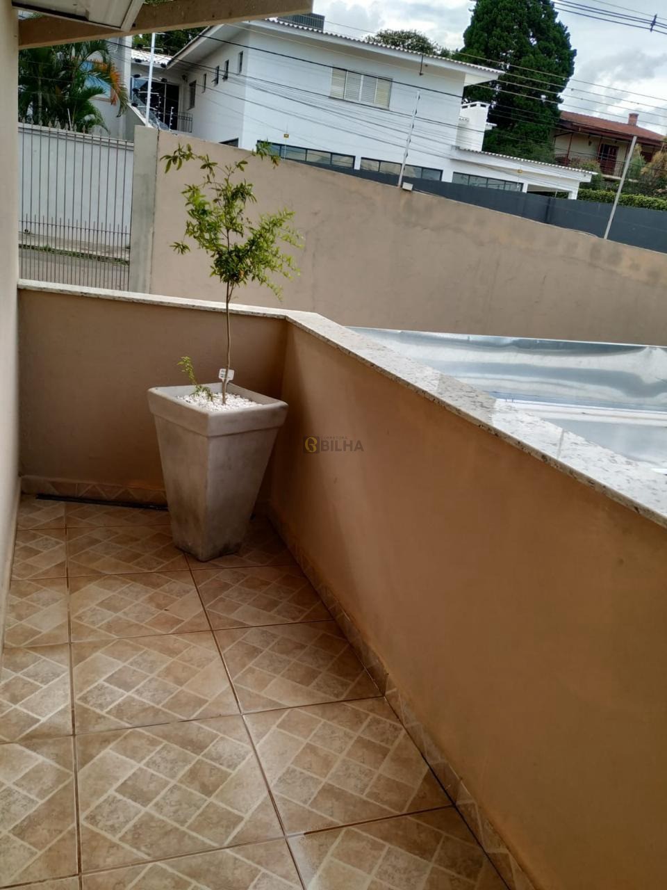 Imagens do imóveis Casa Sobrado à venda no Jardim Quebec