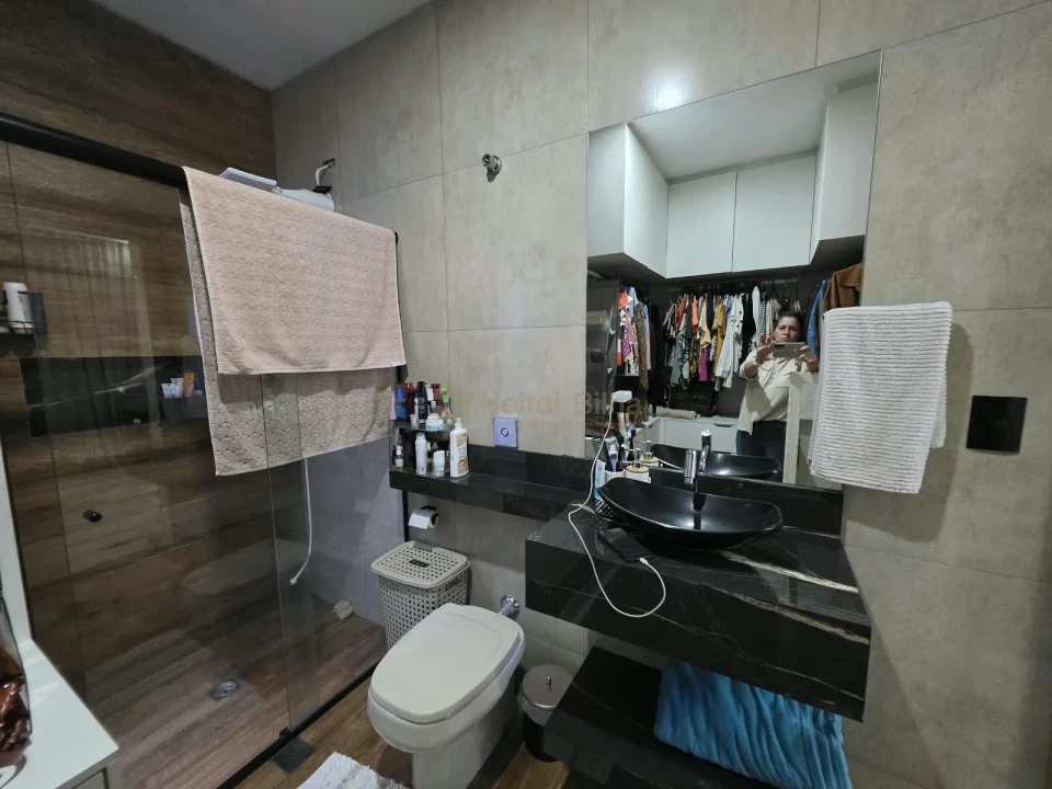 Imagens do imóveis Casa com Edícula no Jd. São Pedro
