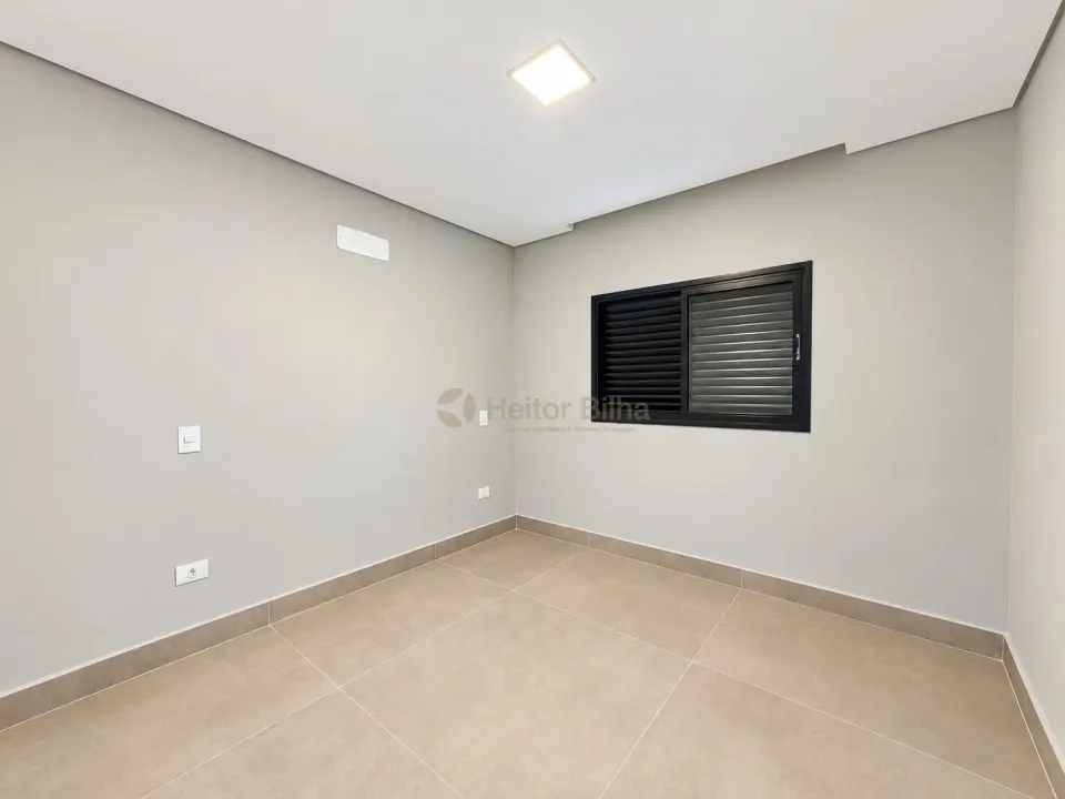 Imagens do imóveis Casa Condomínio Tangará