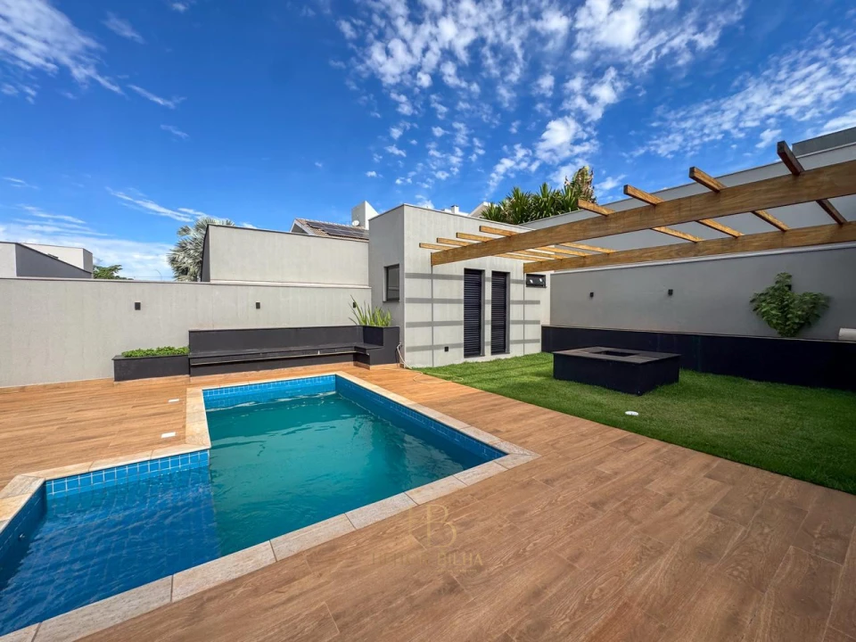 Imagens do imóveis CASA A VENDA CONDOMINIO SUN LAKE RESIDENCE