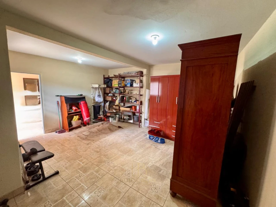 Imagens do imóveis Ampla Casa à Venda Próximo ao Zerão