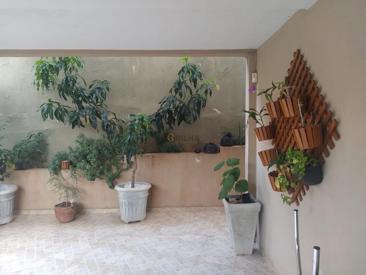 Imagens do imóveis Casa Sobrado à venda no Jardim Quebec