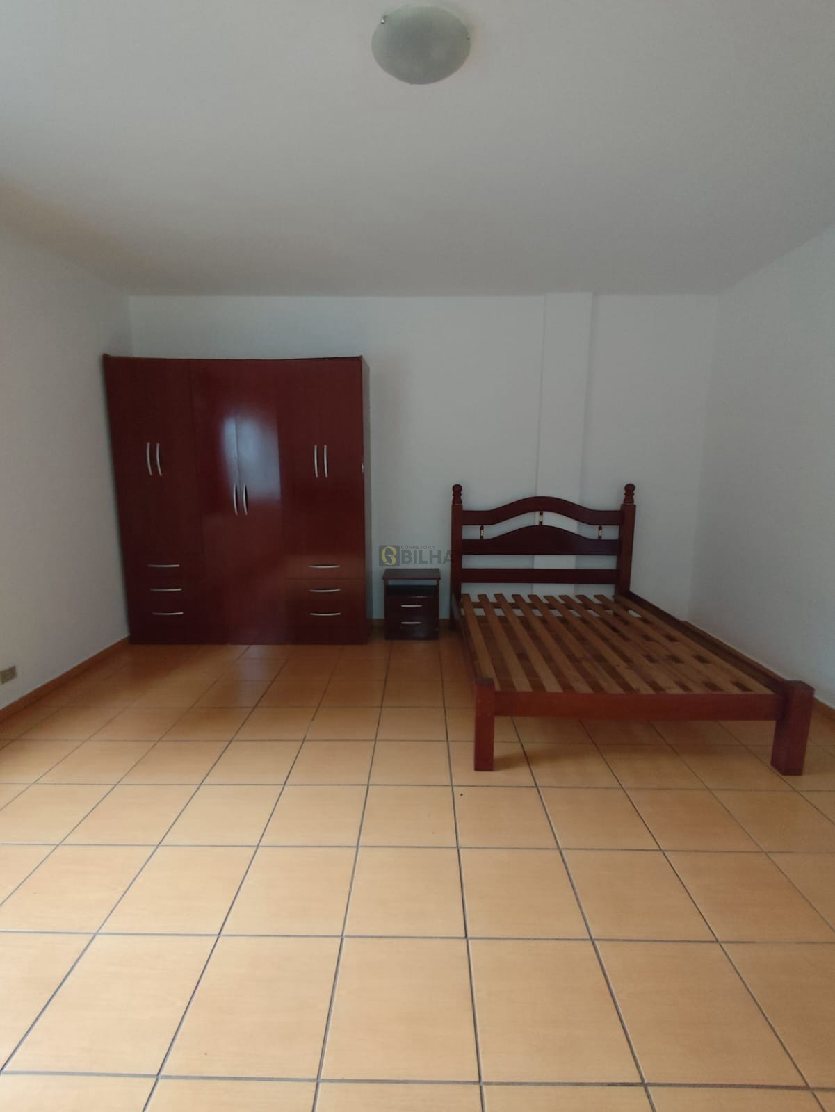 Imagens do imóveis Kitnet /studio para alugar no Condomínio Edifício Talismã no Centro