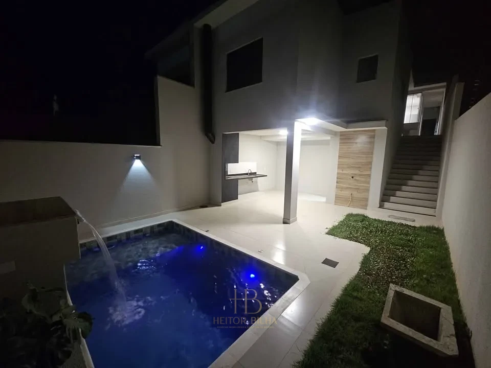 Imagens do imóveis Casa com Piscina no Aeroporto