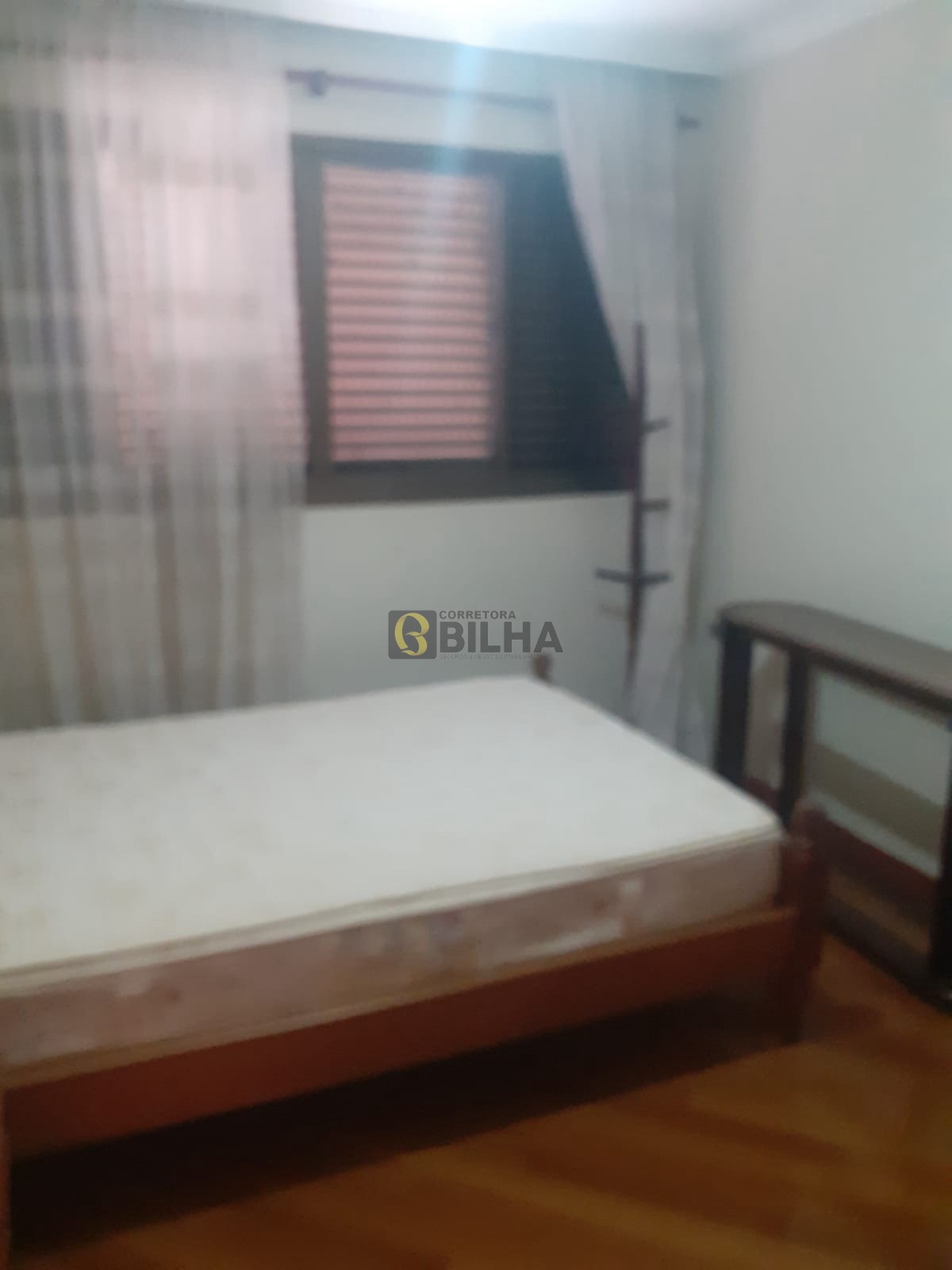 Imagens do imóveis Apartamento à venda no Condomínio Ed Lord Lovat no bairro Centro