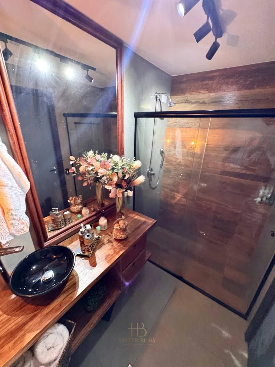 Imagens do imóveis Apartamento à Venda no Centro de Londrina – Totalmente Reformado