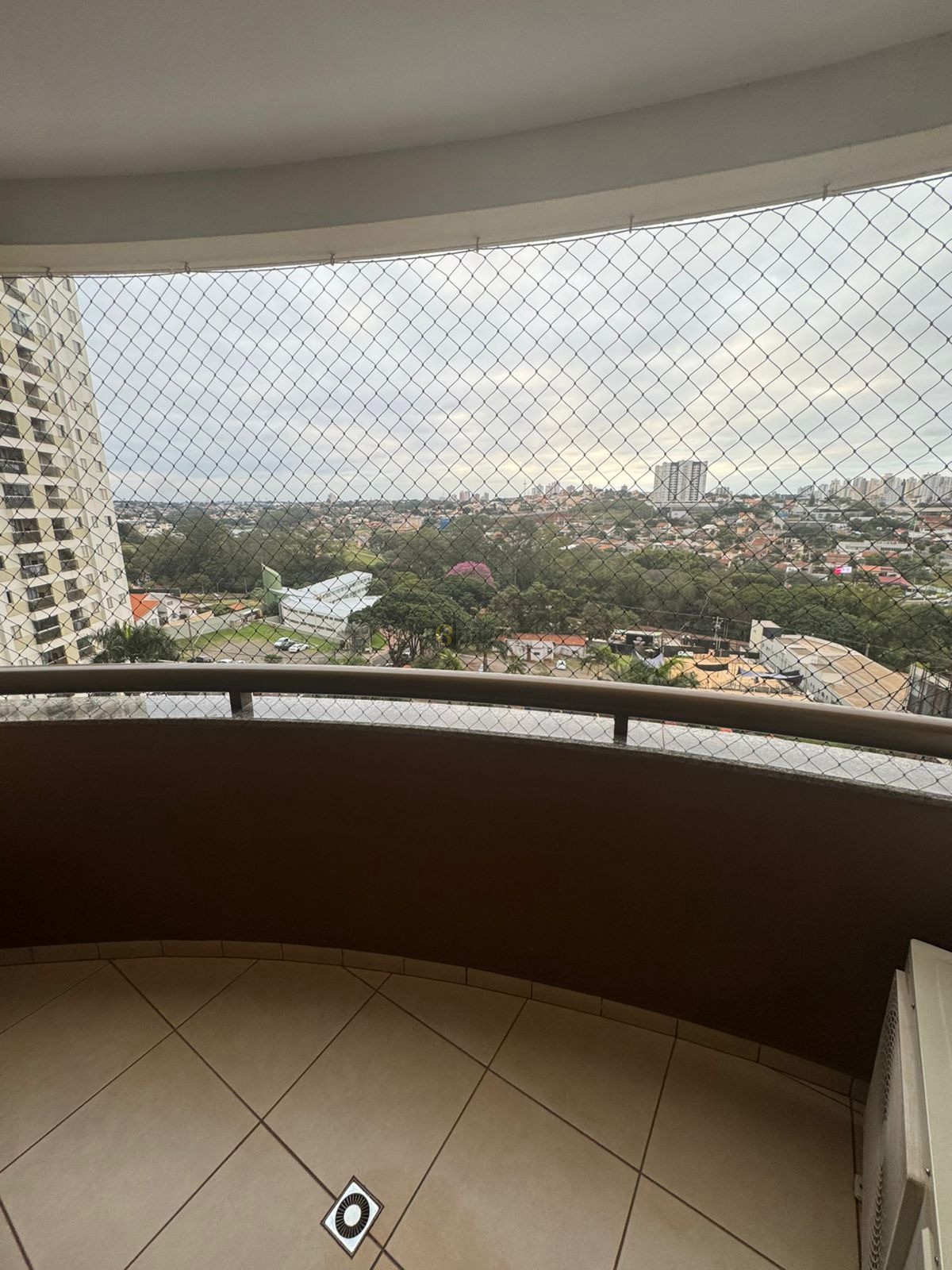 Imagens do imóveis Apartamento de 3 suítes no Edifício Arquiteto Vilanova Artigas