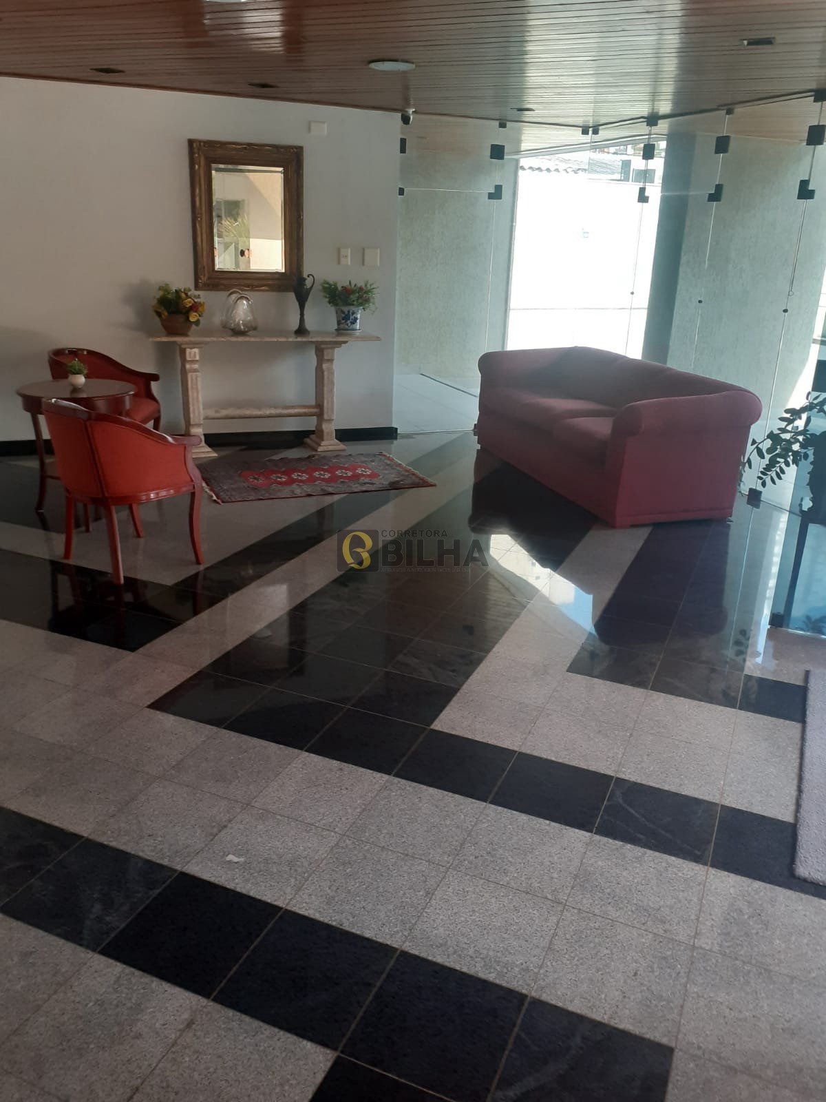 Imagens do imóveis Apartamento à venda no Condomínio Ed Lord Lovat no bairro Centro