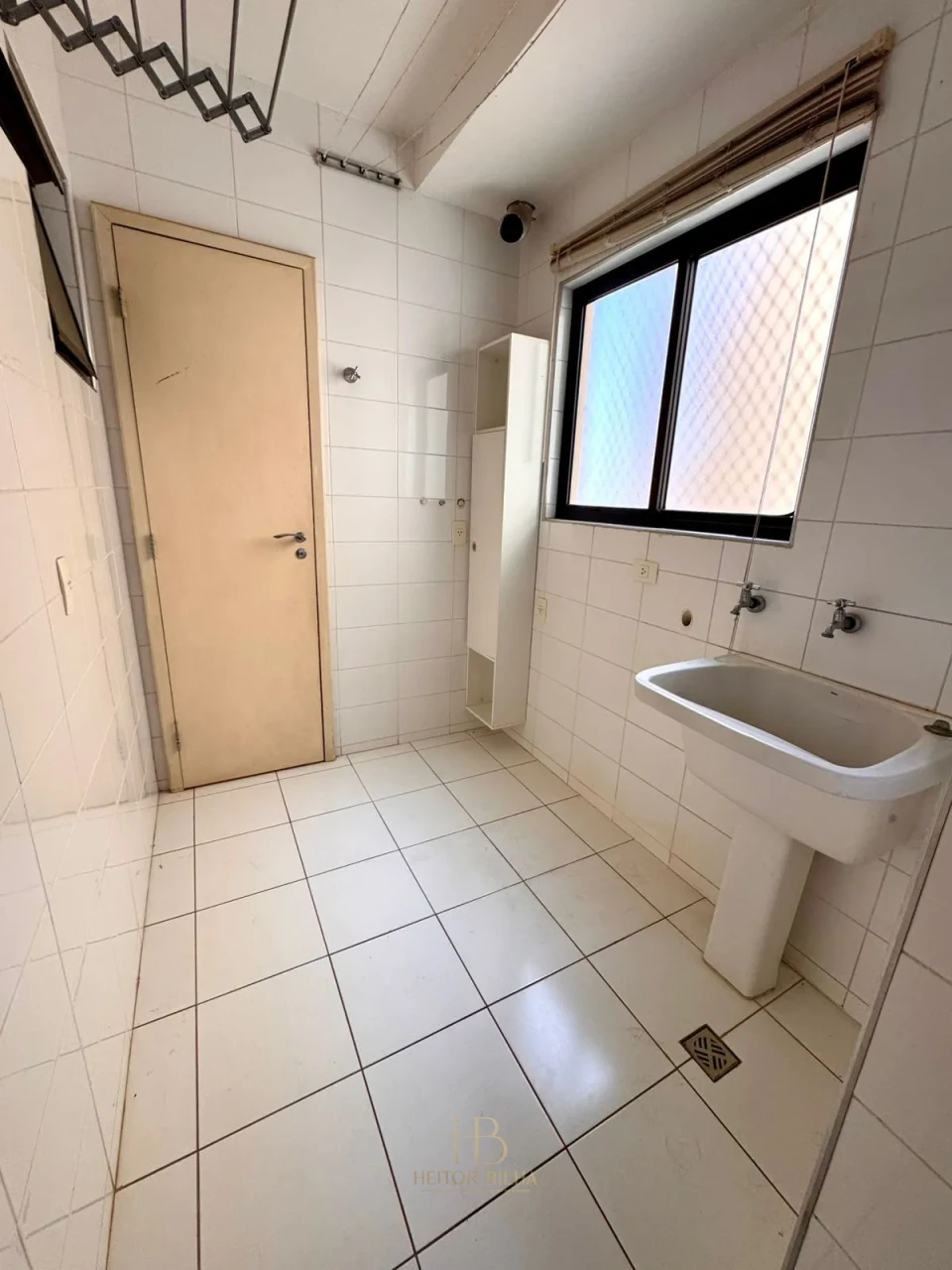 Imagens do imóveis APARTAMENTO PARA VENDA E LOCAÇÃO NO CENTRO