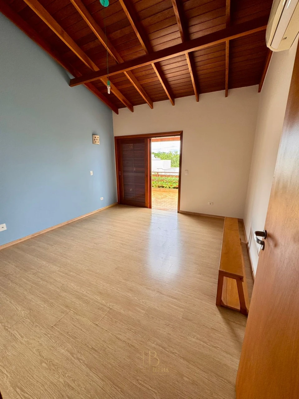 Imagens do imóveis CASA A VENDA CONDOMINIO ROYAL FOREST