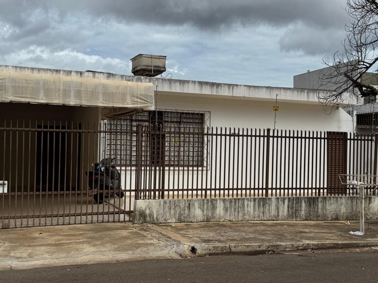 Imagens do imóveis Oportunidade Imperdível! Casa com 3 Quartos, Suíte e Edícula à Venda!