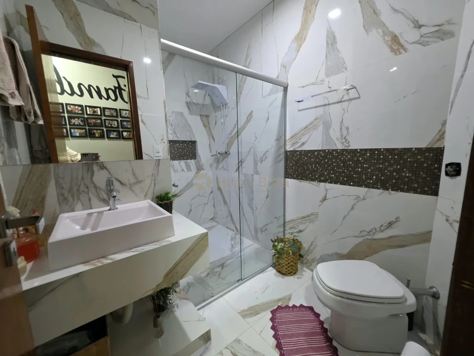 Imagens do imóveis Casa com Edícula no Jd. São Pedro