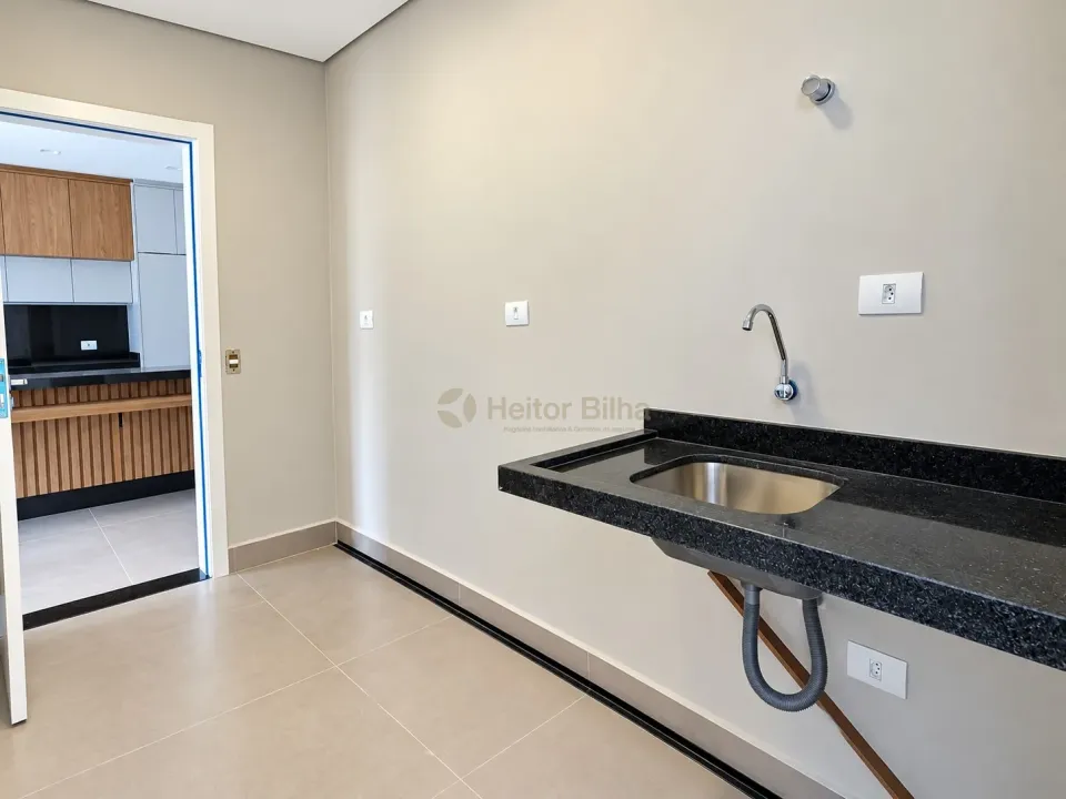 Imagens do imóveis Casa Condomínio Tangará