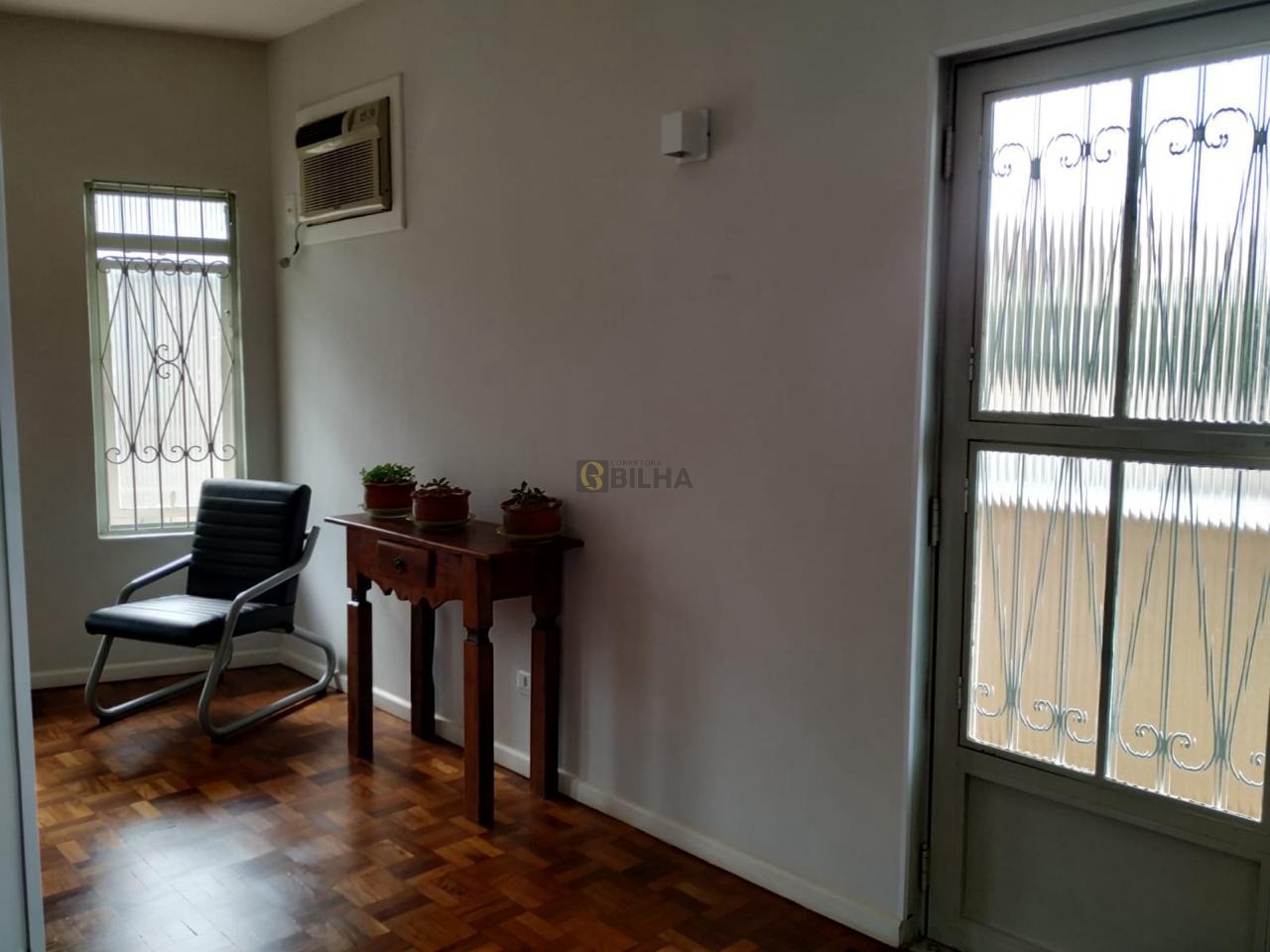 Imagens do imóveis Casa Sobrado à venda no Jardim Quebec