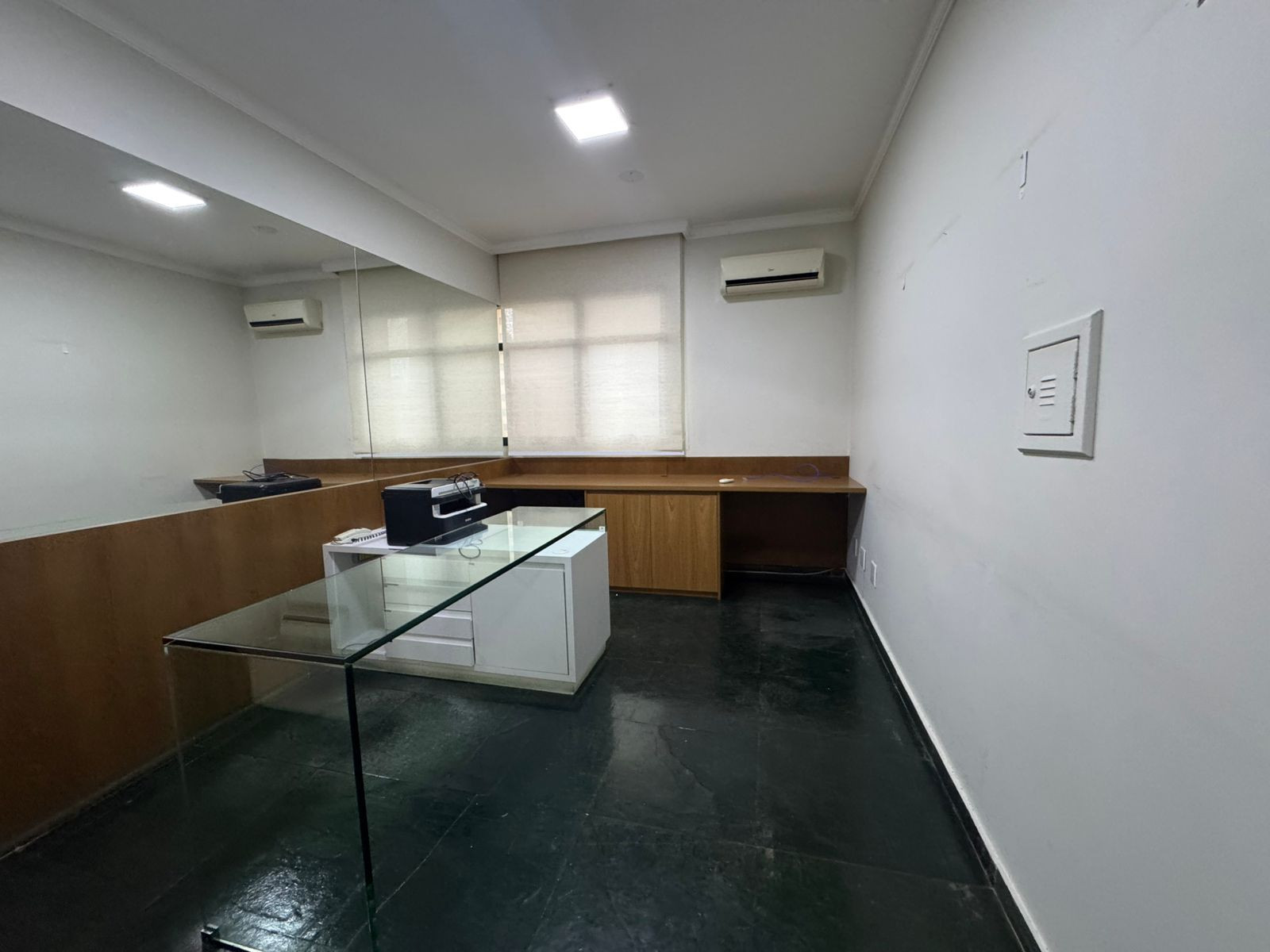 Imagens do imóveis Comercial Á Venda Condominio Edifício José Garcia Villar Londrina