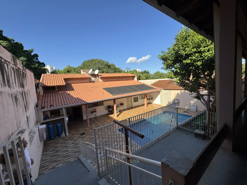 Imagens do imóveis Casa à Venda em Londrina no Jardim Champagnat, Região Oeste de Londrina