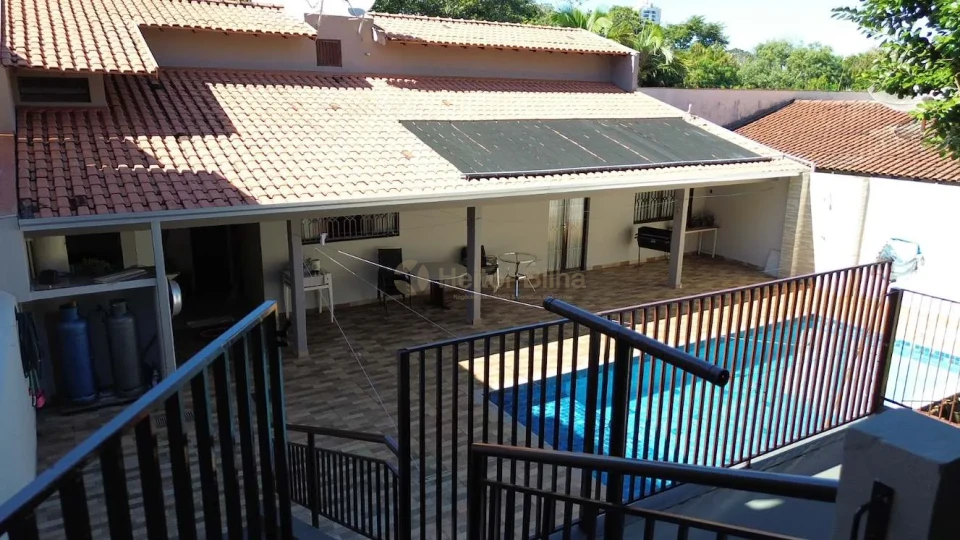 Imagens do imóveis Casa à Venda em Londrina no Jardim Champagnat, Região Oeste de Londrina