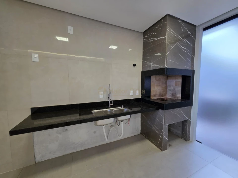 Imagens do imóveis Casa Nova à Venda no Jd. Alpes