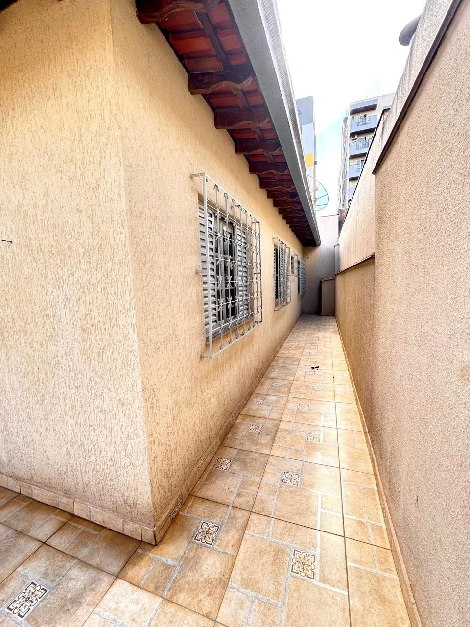 Imagens do imóveis Ampla Casa à Venda Próximo ao Zerão